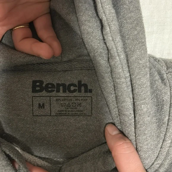 Bench sweater - Picture 2 of 3